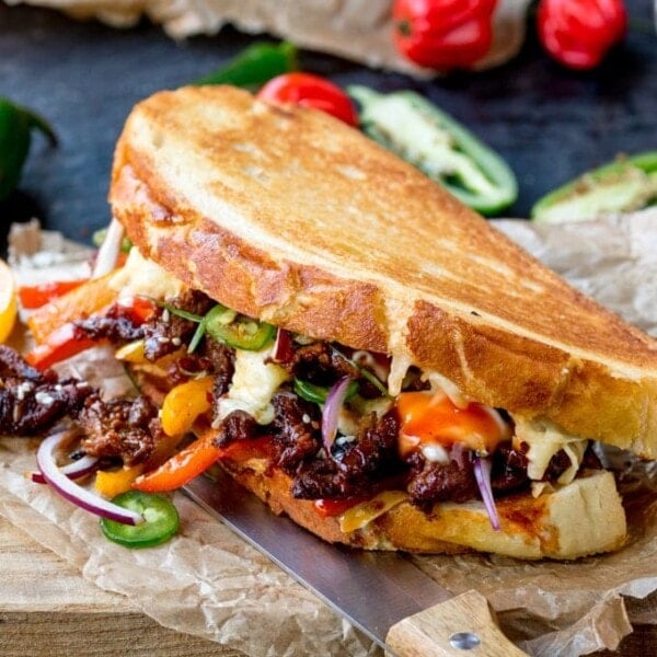 This Korean Steak Sandwich with Jalapenos and Garlic Mayo is roll-your-eyes-in-your-head amazing! Marinated rib eye steak and a kick of chilli heat!