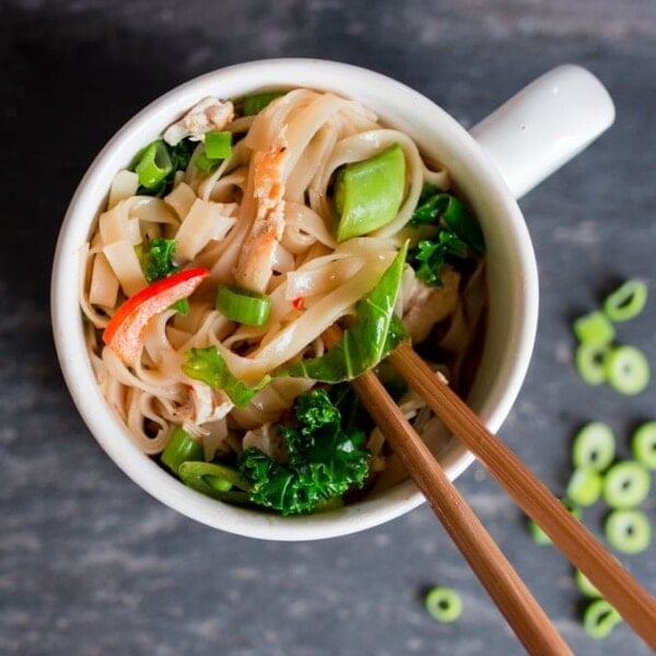 Homemade Chicken and Vegetable Pot Noodle (Instant Noodles) - A great packed lunch alternative for work. Just add boiling water!